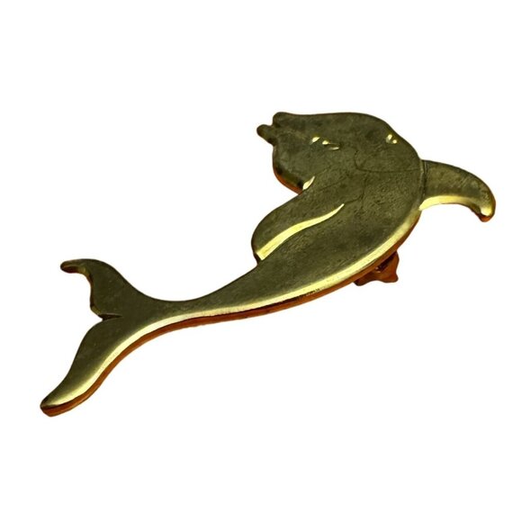 Vintage Gold Tone Dolphin Shaped Pin Brooch Cute Animal Jewelry Accessory - Picture 2 of 7